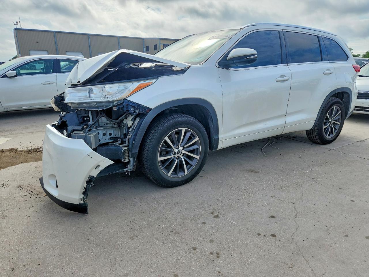 2017 Toyota Highlander