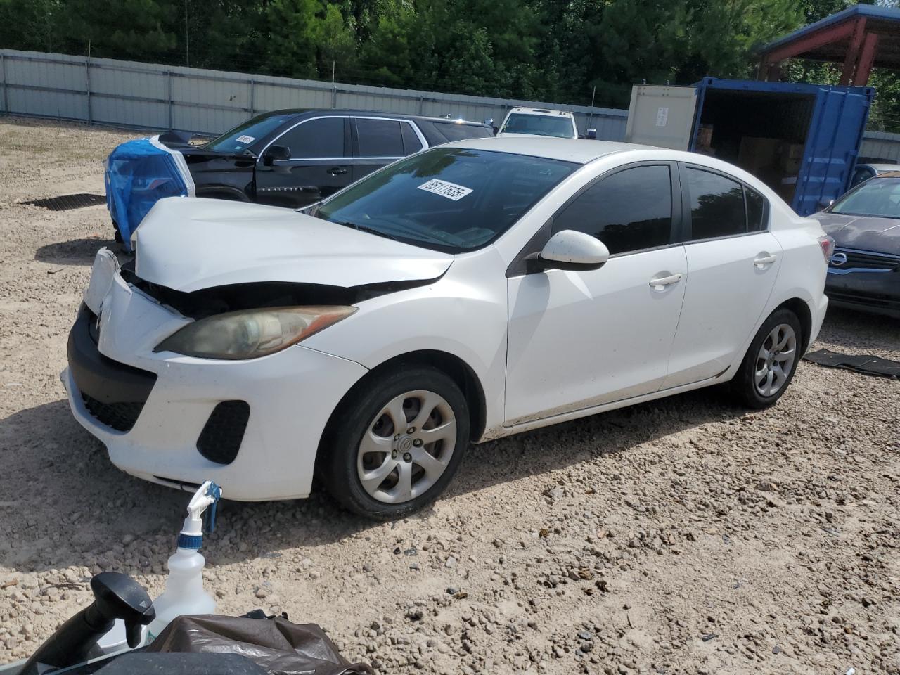 2013 Mazda 3 i I