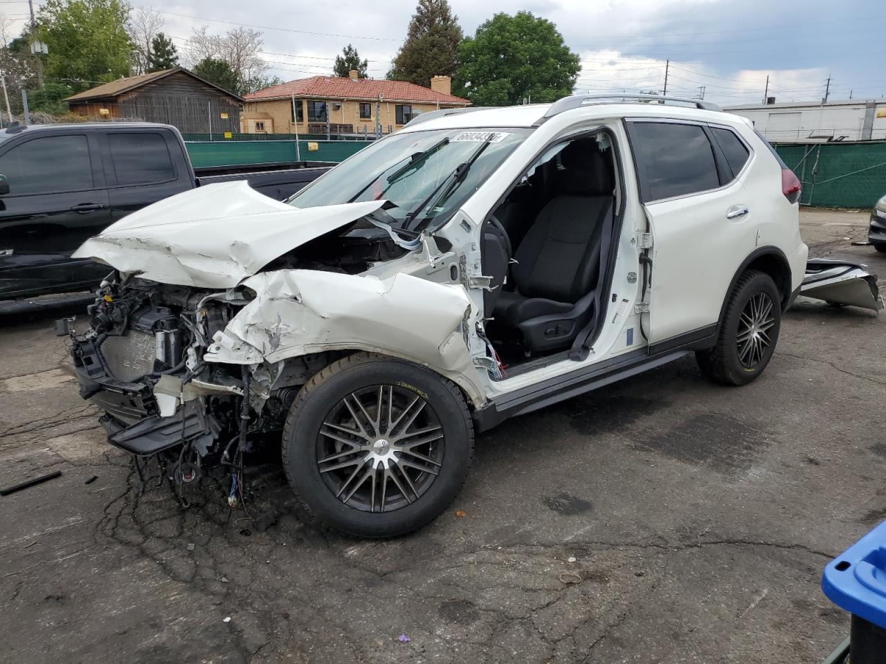 2018 Nissan Rogue s S