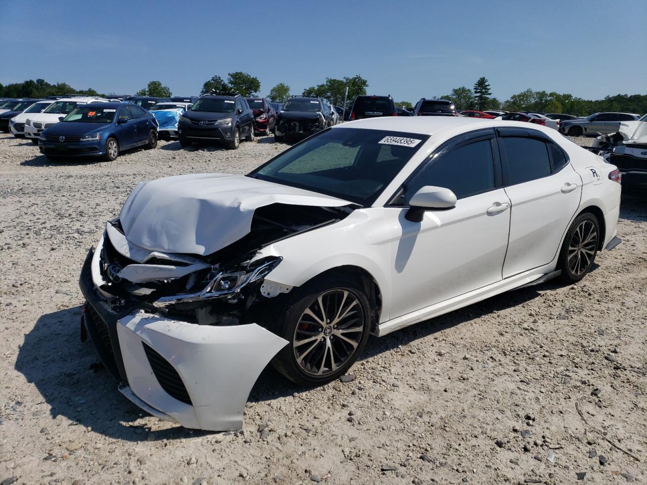 2020 Toyota Camry se SE