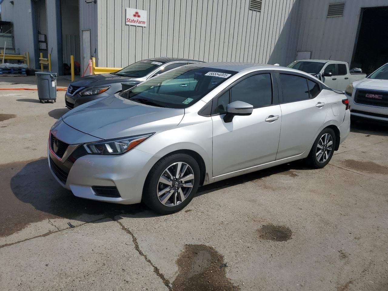 2020 Nissan Versa sv SV