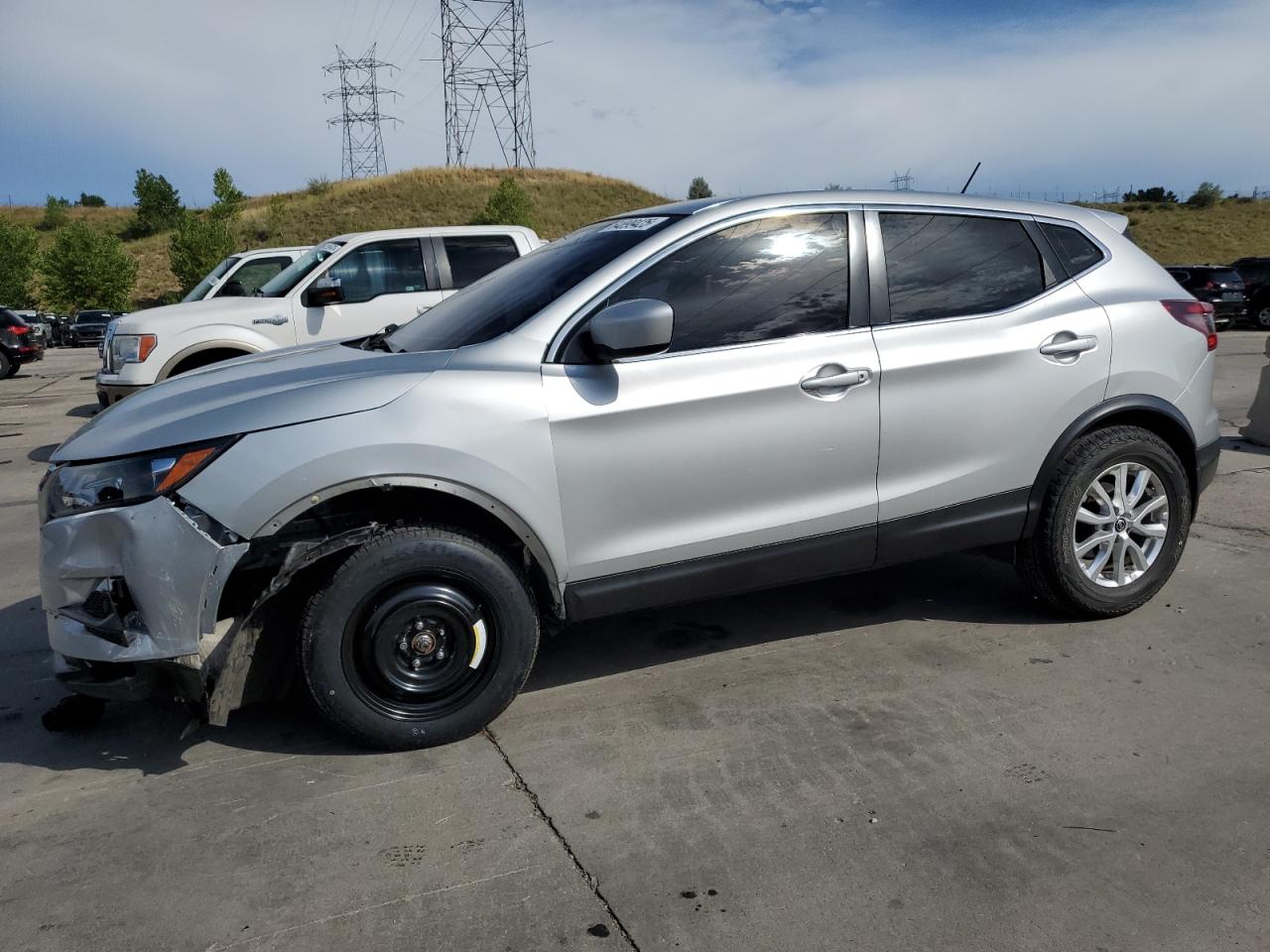 2020 Nissan Rogue spor S