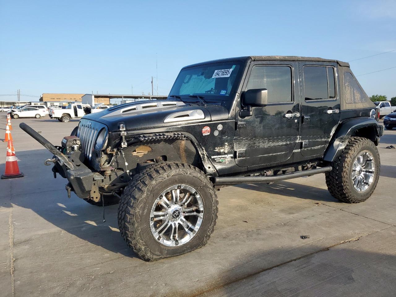 2016 Jeep Wrangler u SAHARA