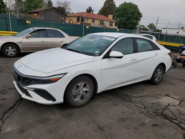 2024 Hyundai Elantra se SE