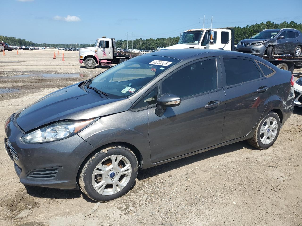 2016 Ford Fiesta se SE