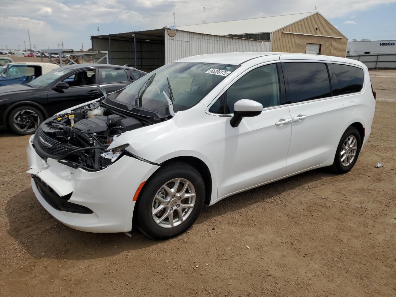 2023 Chrysler Voyager