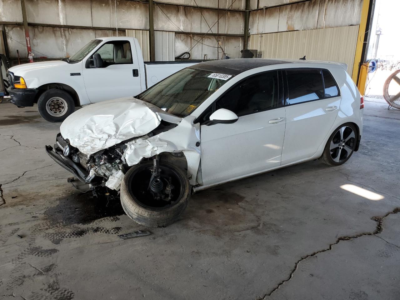 2017 Volkswagen Golf s S