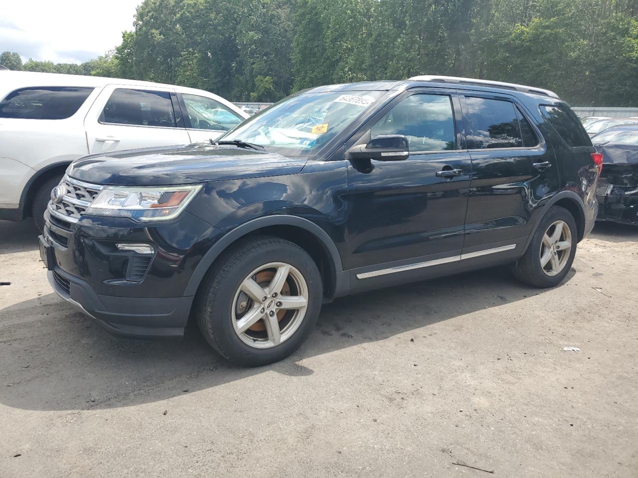 2018 Ford Explorer x XLT