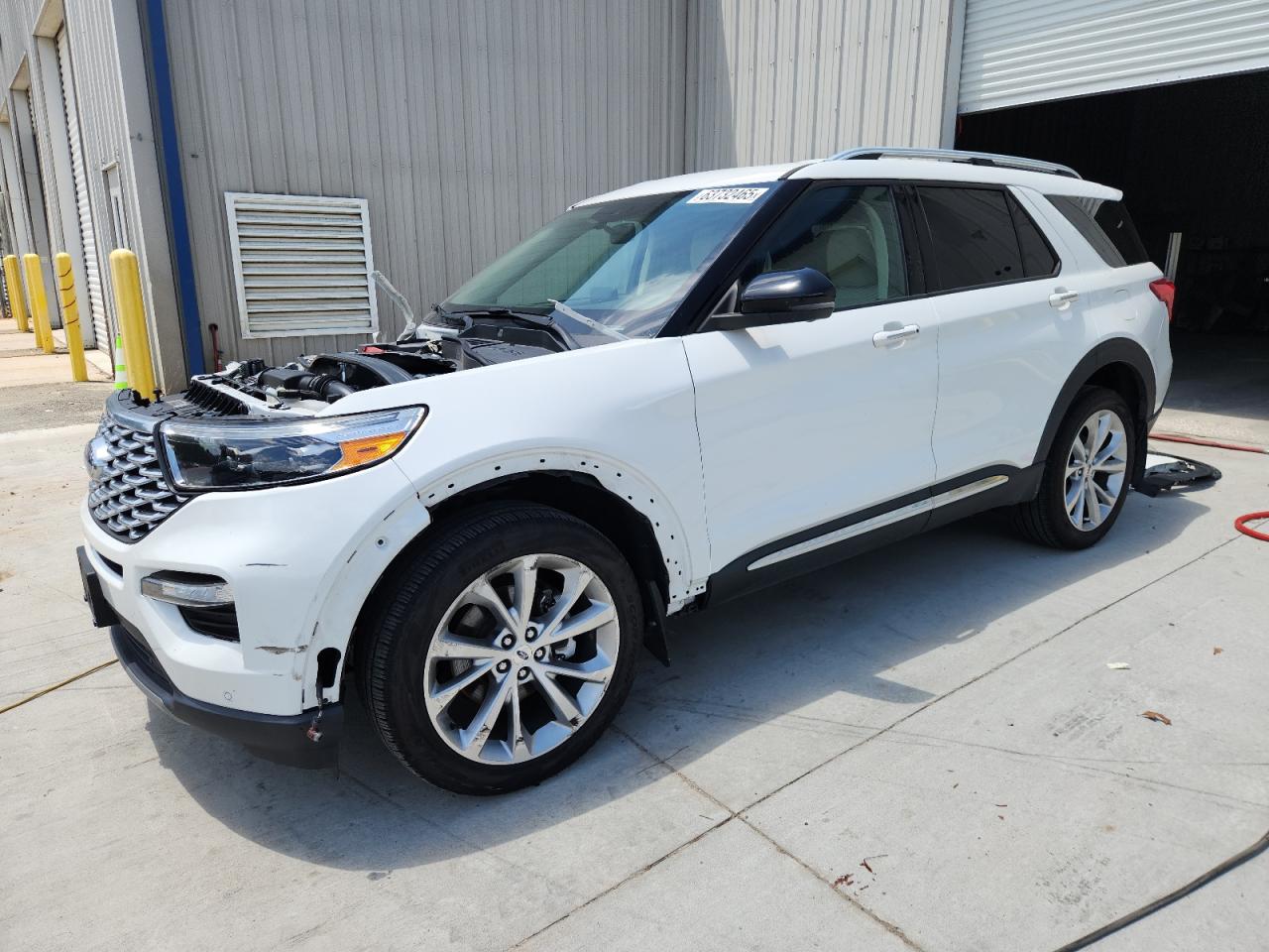 2021 Ford Explorer p PLATINUM