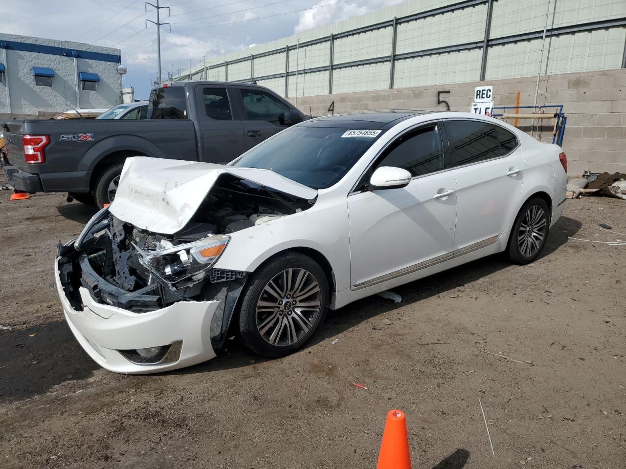 2014 Kia Cadenza