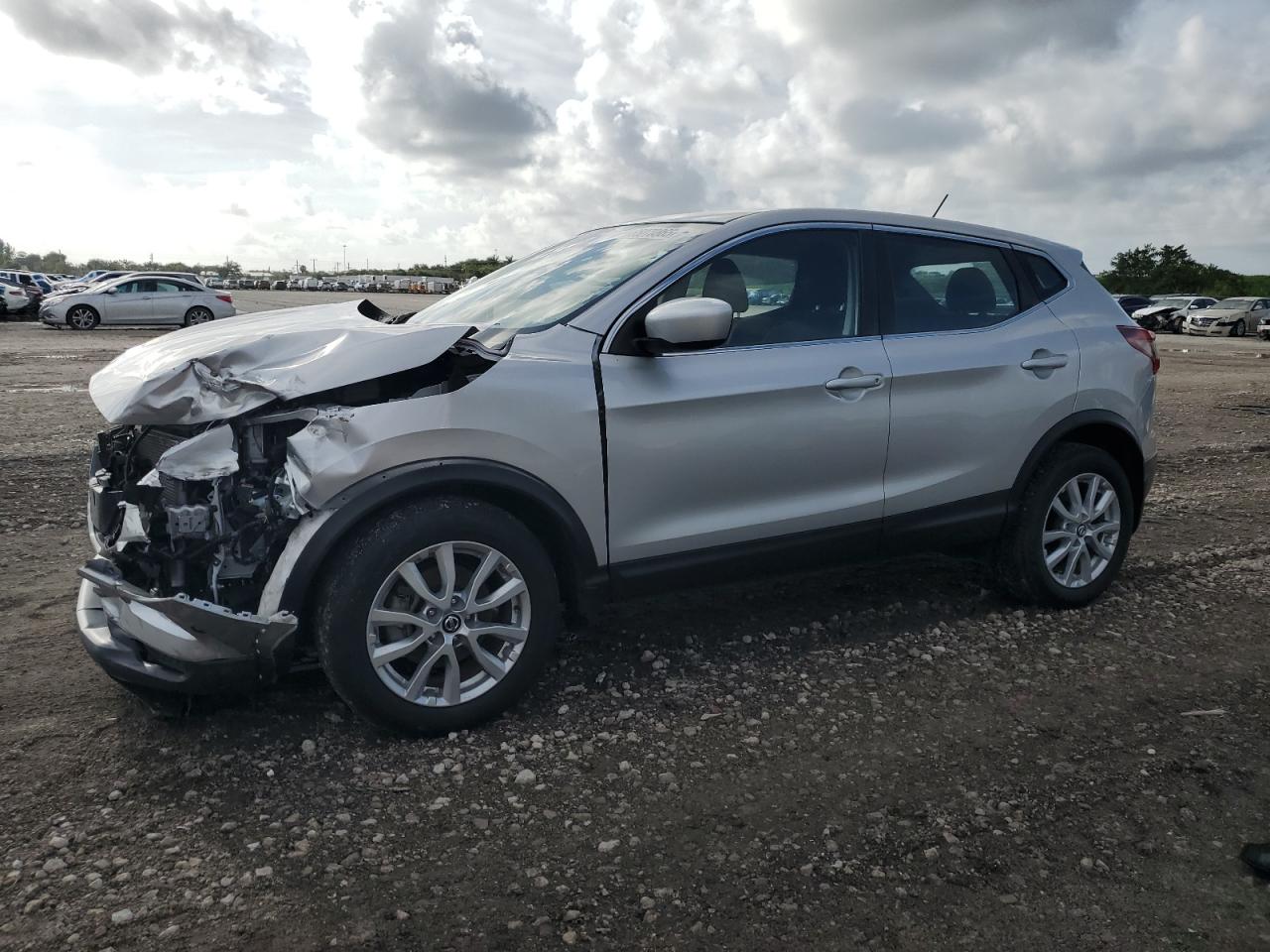2021 Nissan Rogue spor S