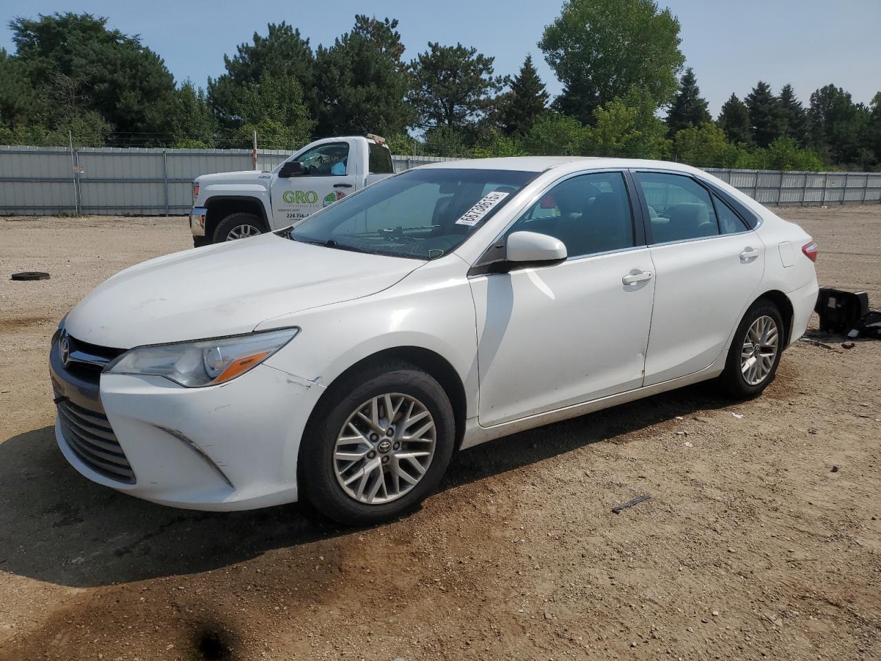 2017 Toyota Camry le LE