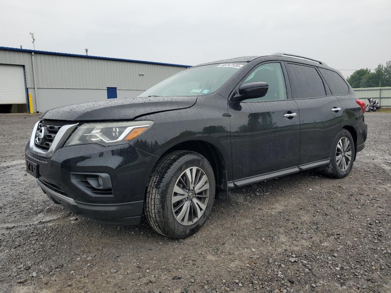 2017 Nissan Pathfinder s S