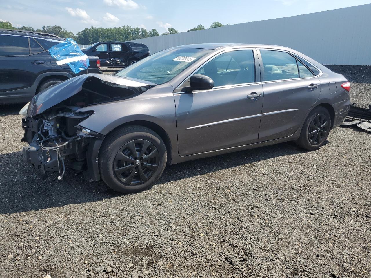 2015 Toyota Camry le LE