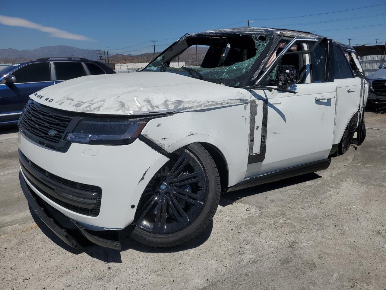 2025 Land rover Range rove SE