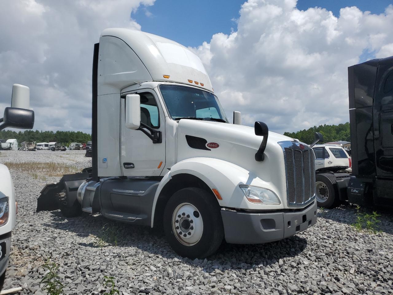 2018 Peterbilt 579