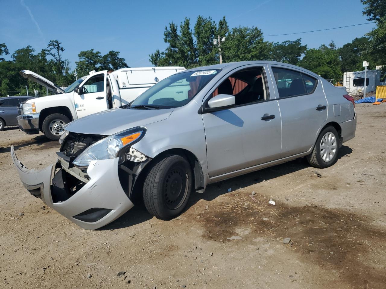 2019 Nissan Versa s S