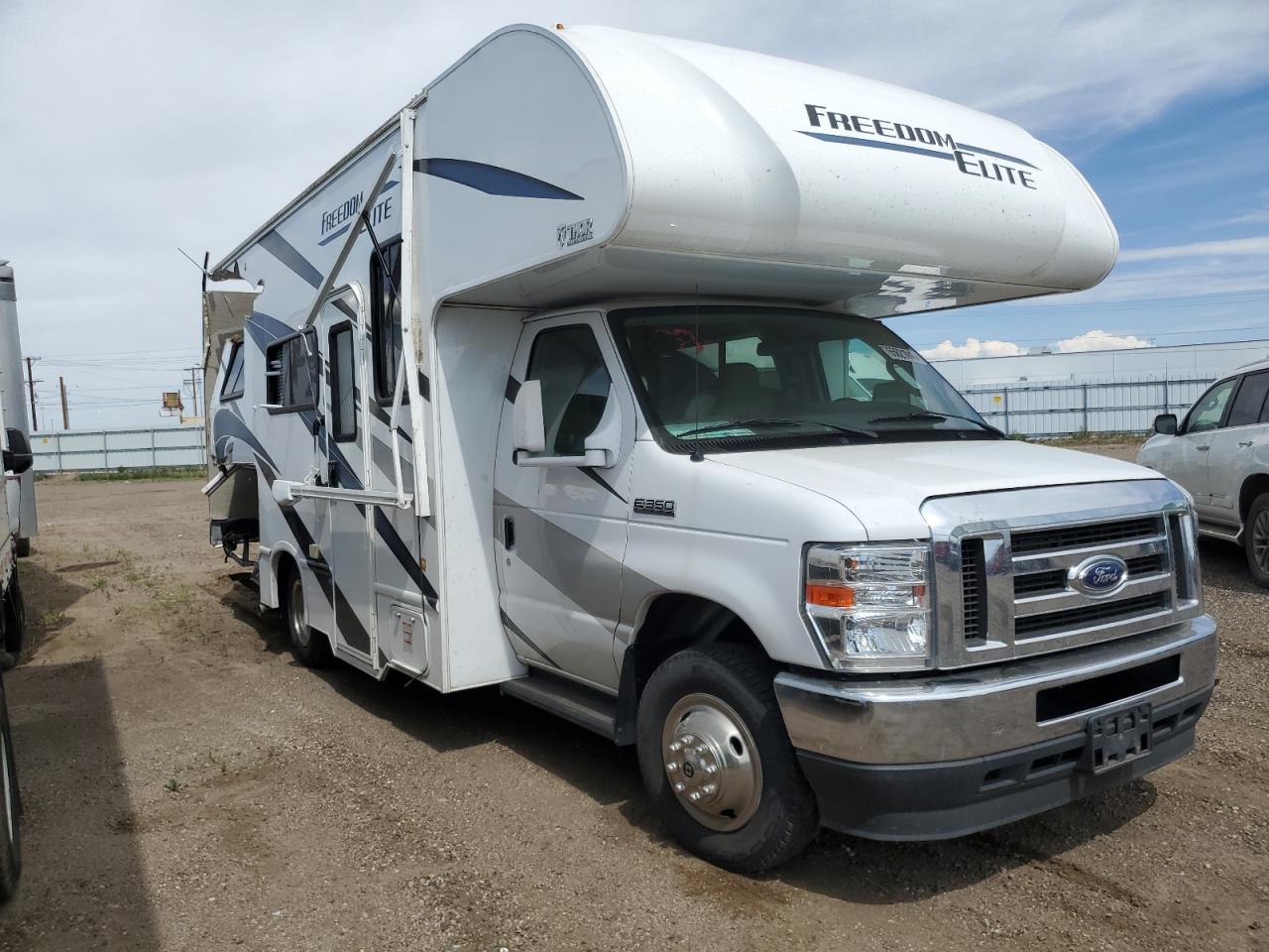 Thmc 24sx Econoline e350 super duty cutaway van