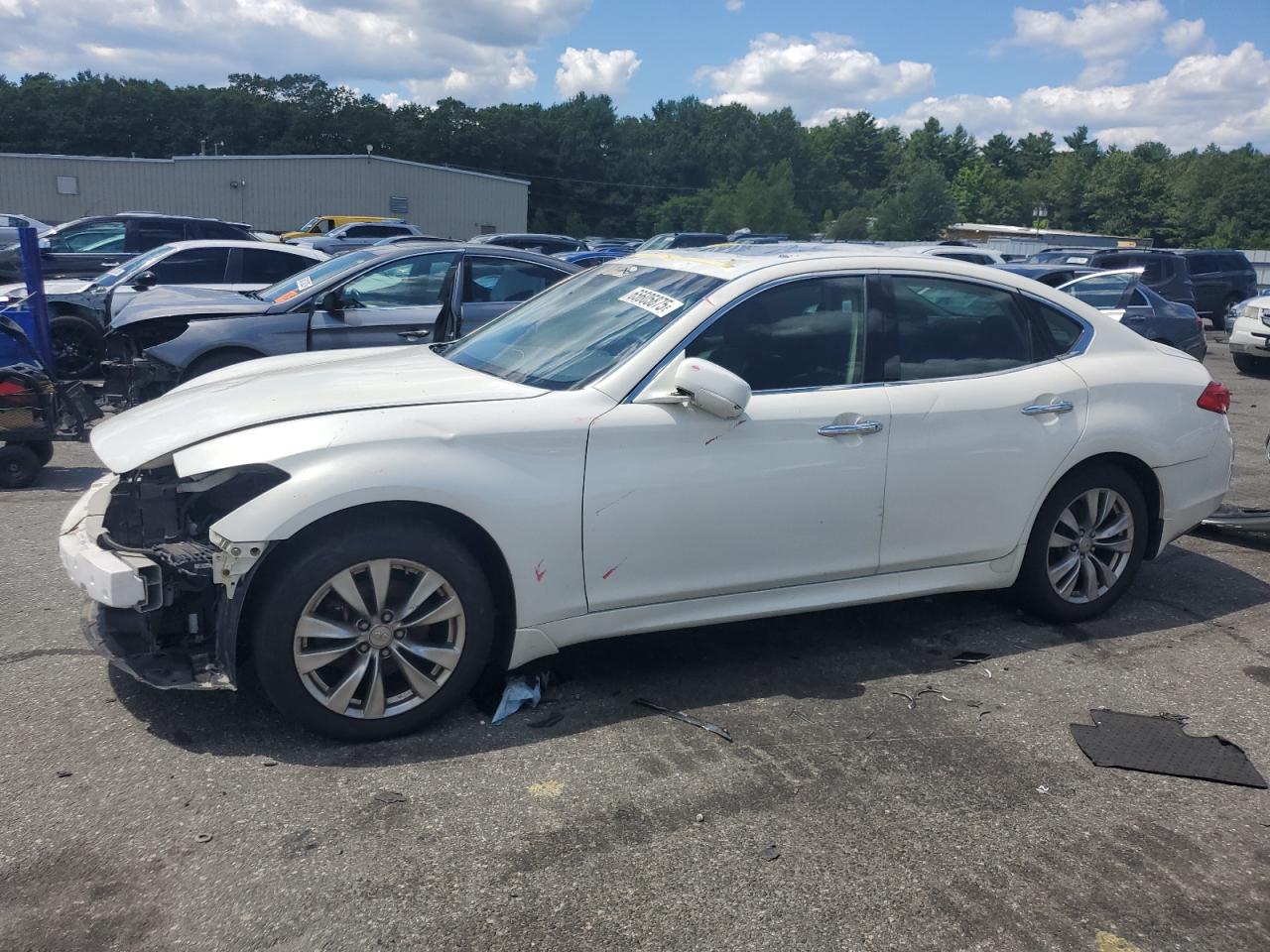 2012 Infiniti M37