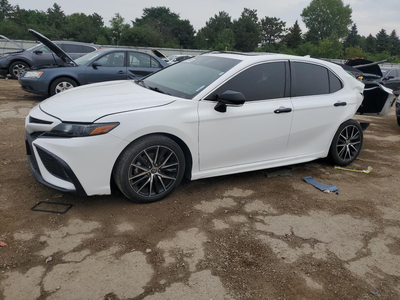 2022 Toyota Camry se SE