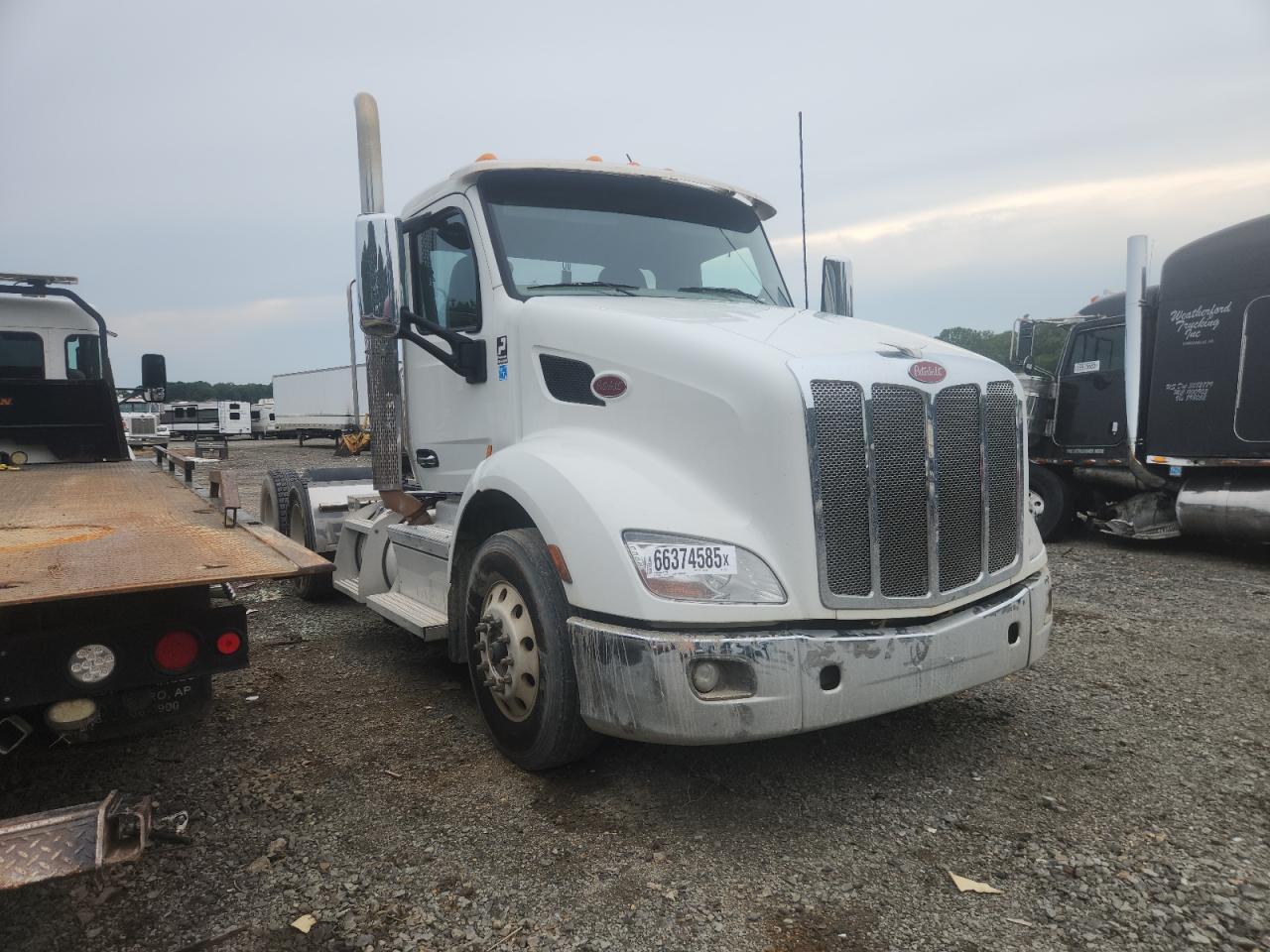 2020 Peterbilt tractor 579