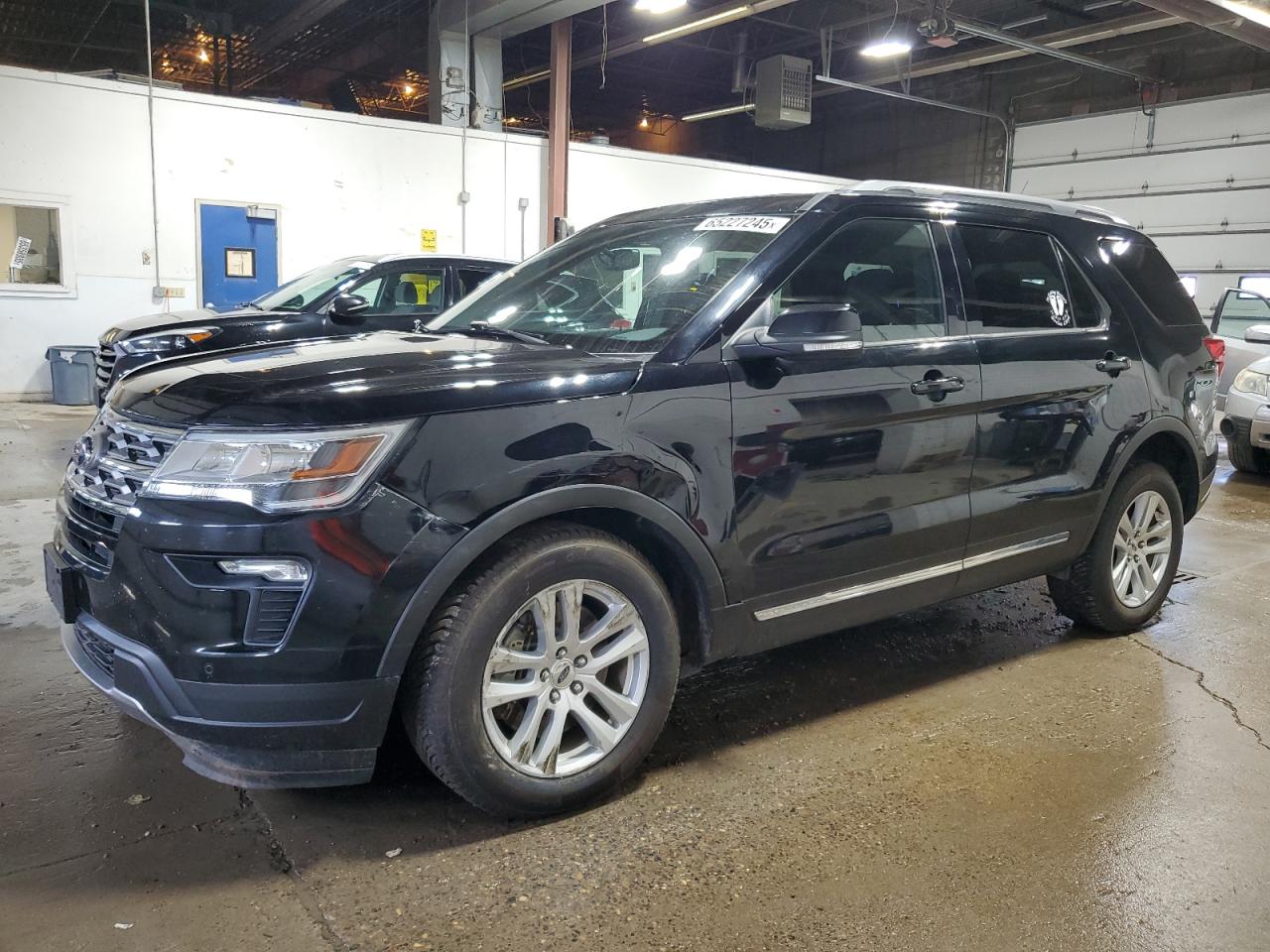 2018 Ford Explorer x XLT
