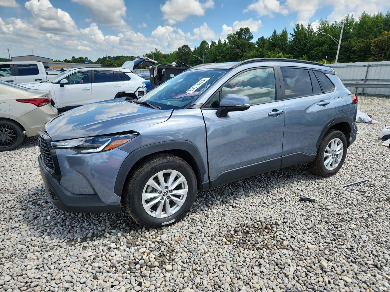 2022 Toyota Corolla cross le LE