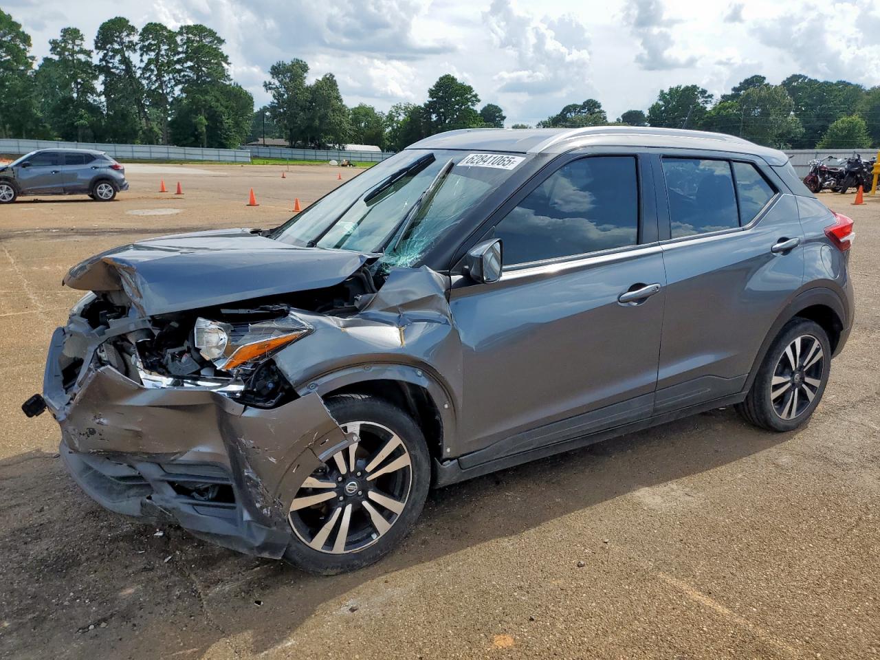 2019 Nissan Kicks s S