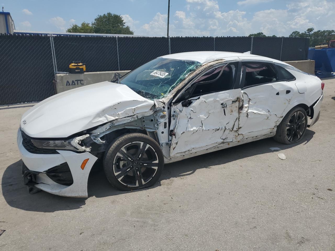 2022 Kia K5 gt line