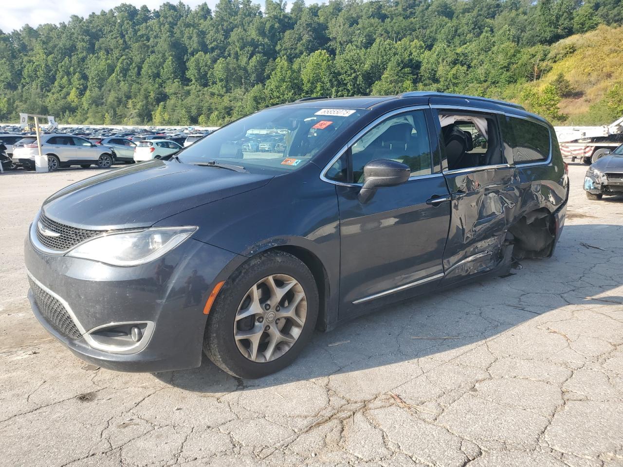 2020 Chrysler Pacifica t TOURING L