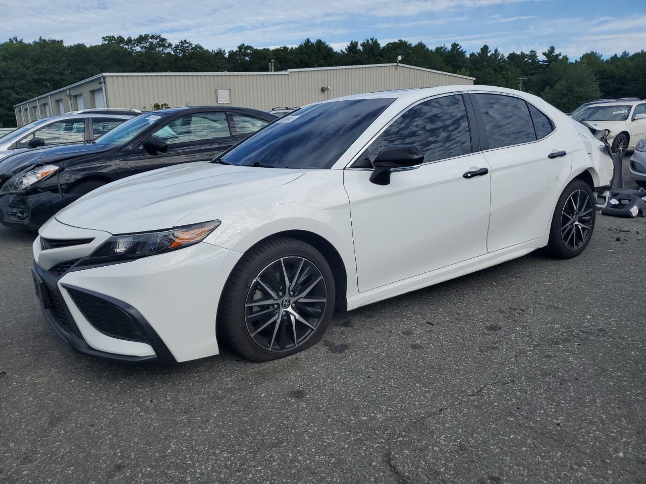 2022 Toyota Camry se SE