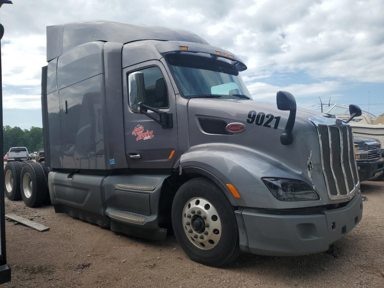 2016 Peterbilt 579