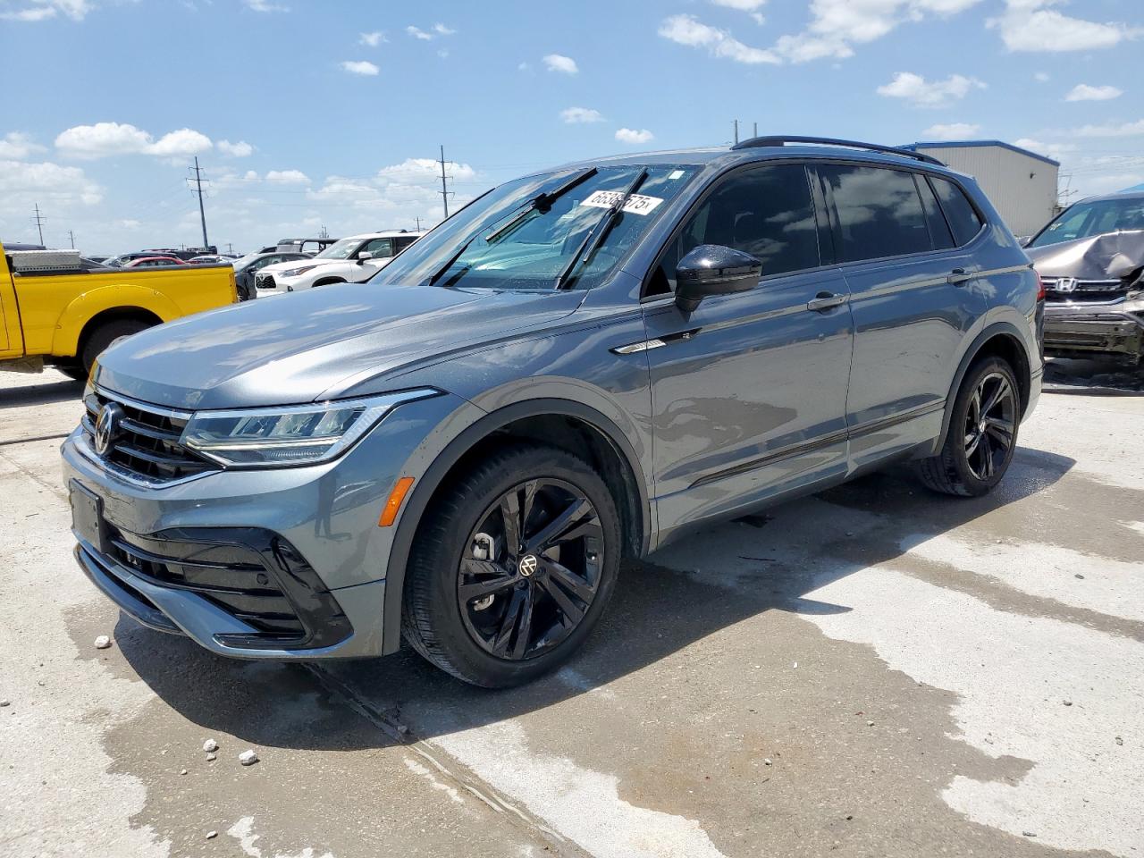2023 Volkswagen Tiguan se SE R-LINE BLACK