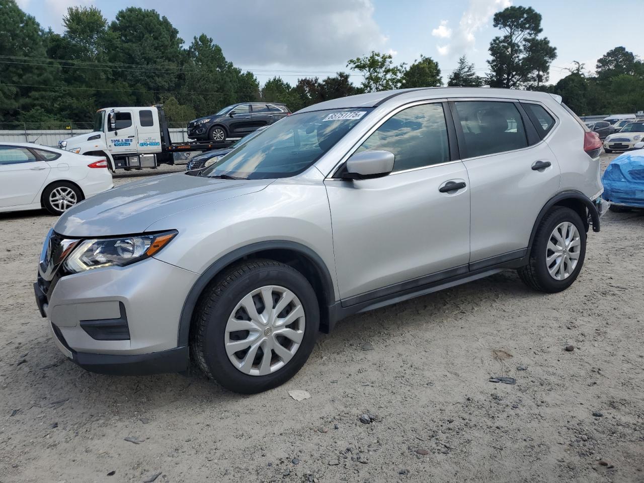 2018 Nissan Rogue s S