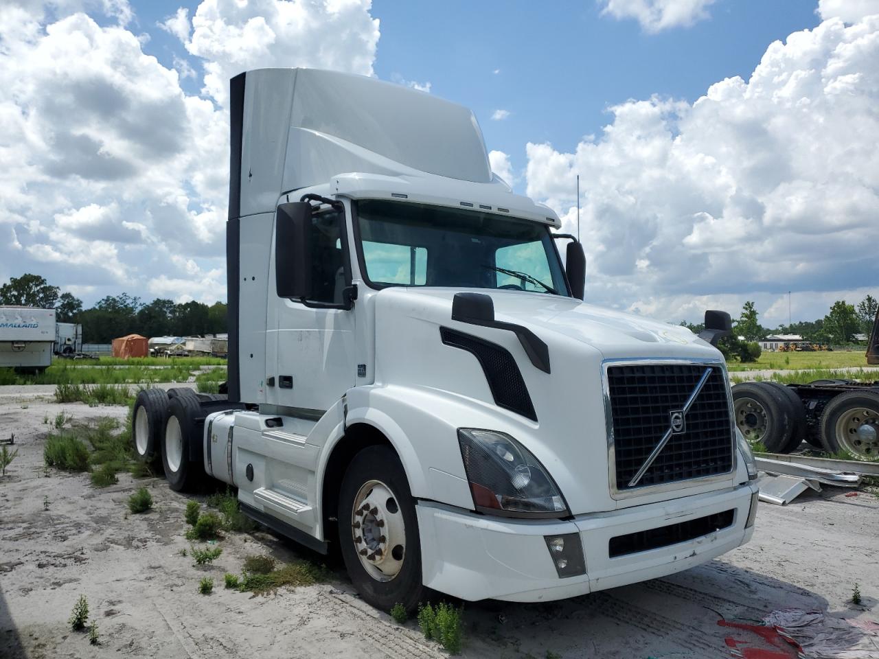 2017 Volvo Vn