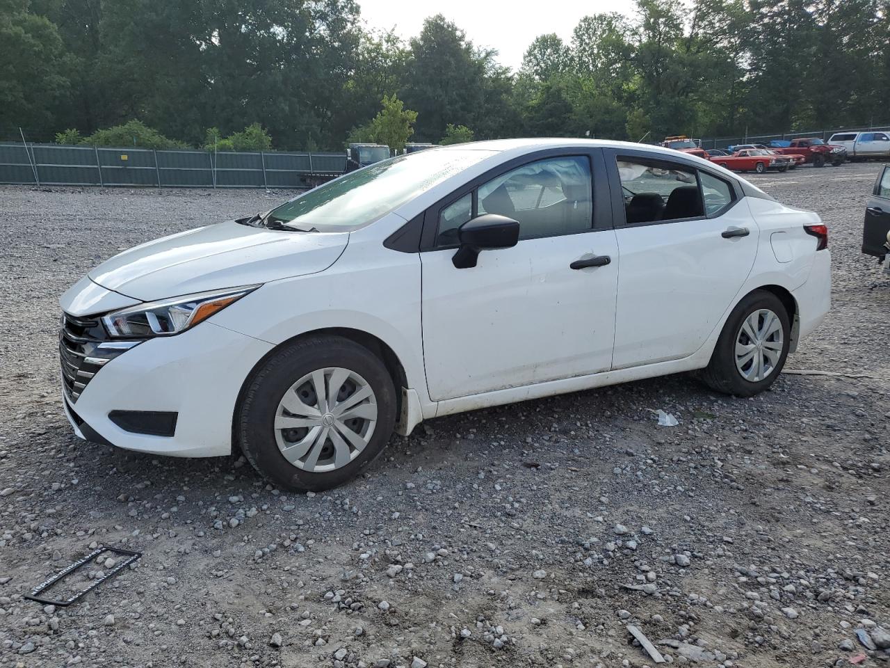 2023 Nissan Versa s S