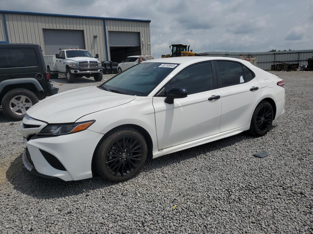 2020 Toyota Camry se SE