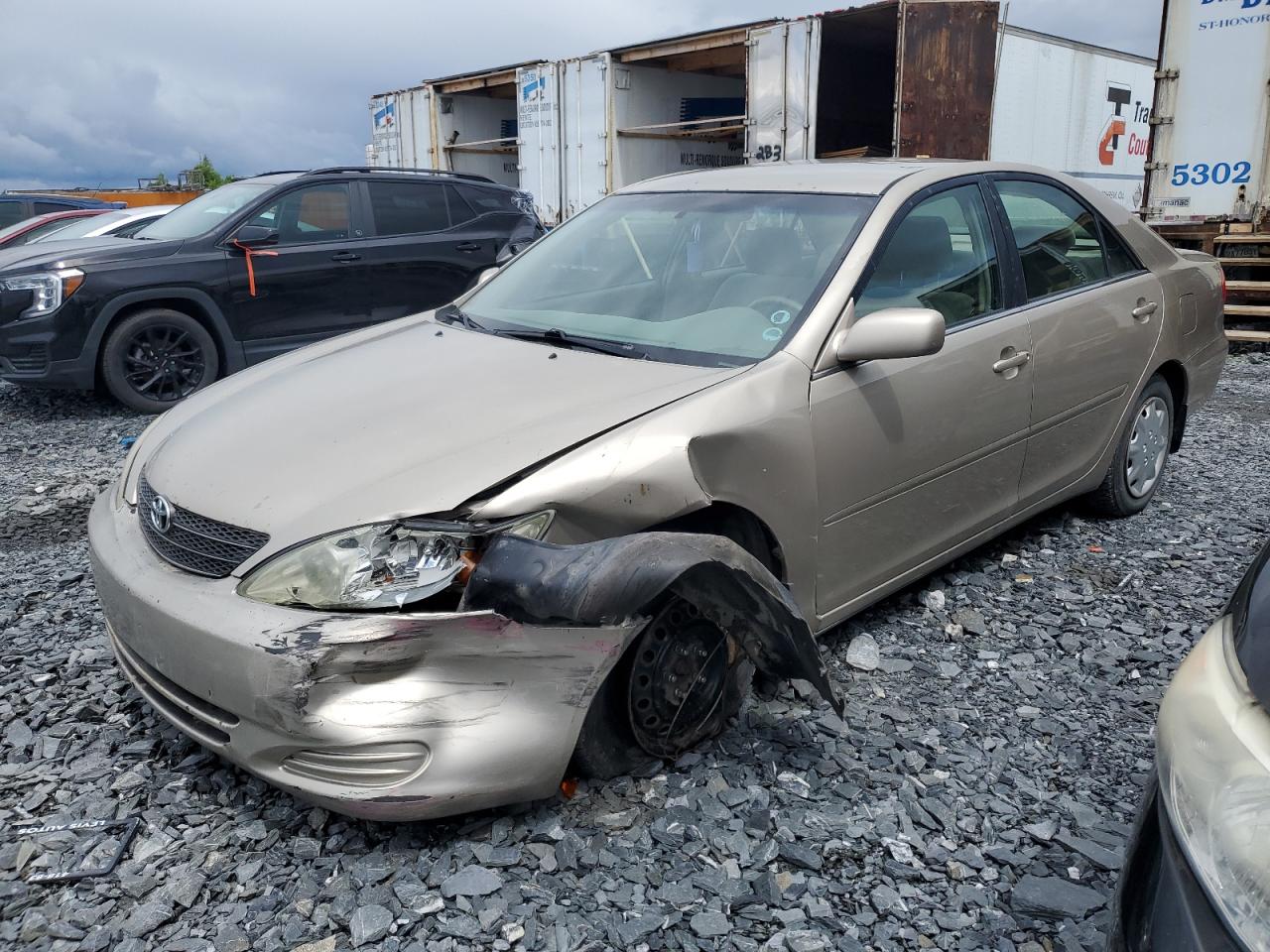 2004 Toyota Camry le LE