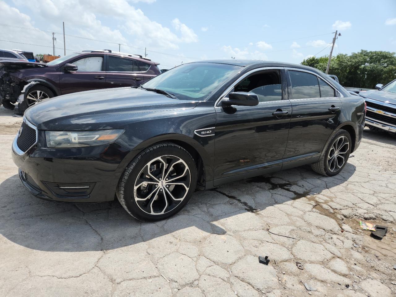 Ford Taurus sho