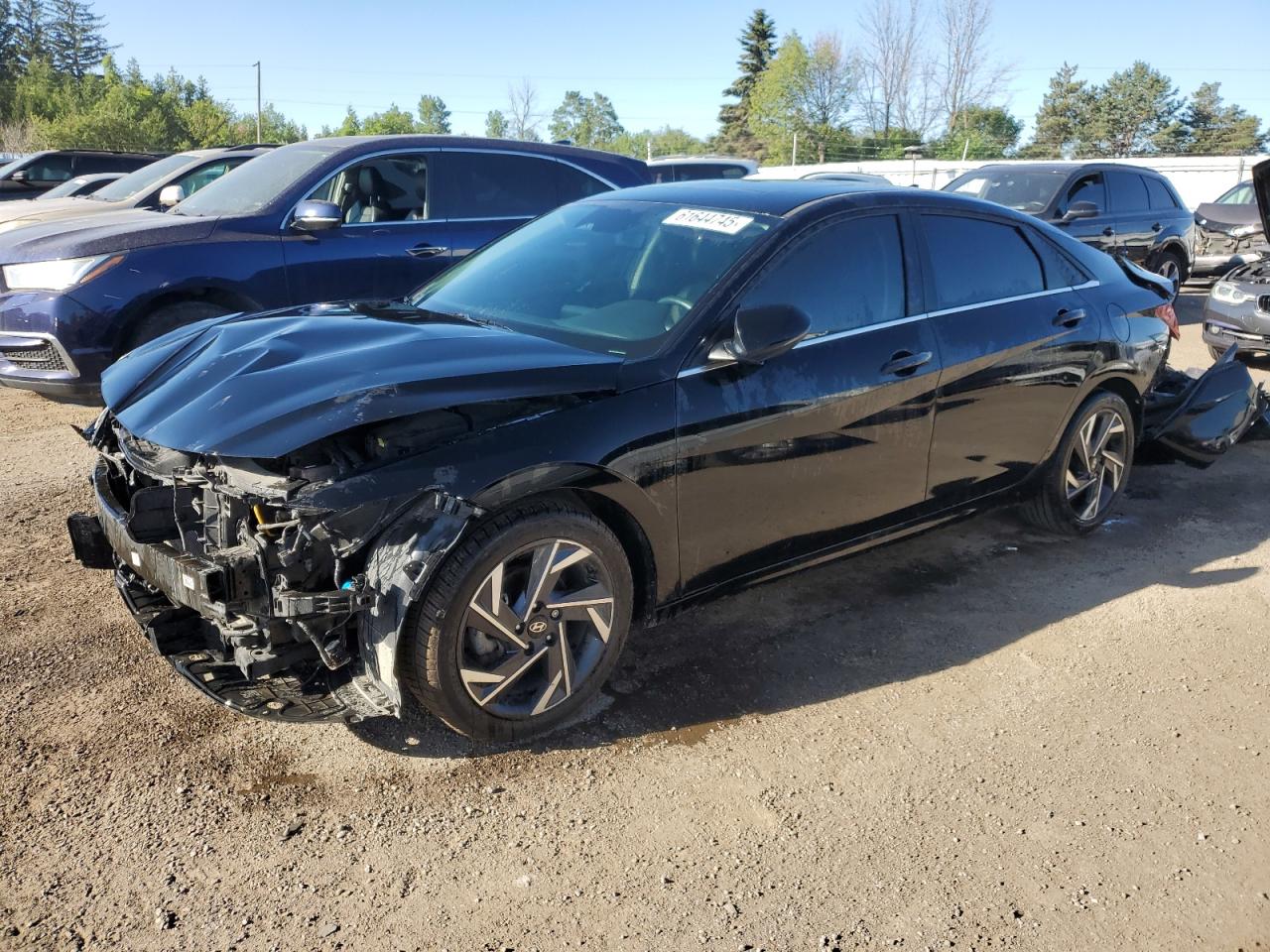 Hyundai Elantra lu