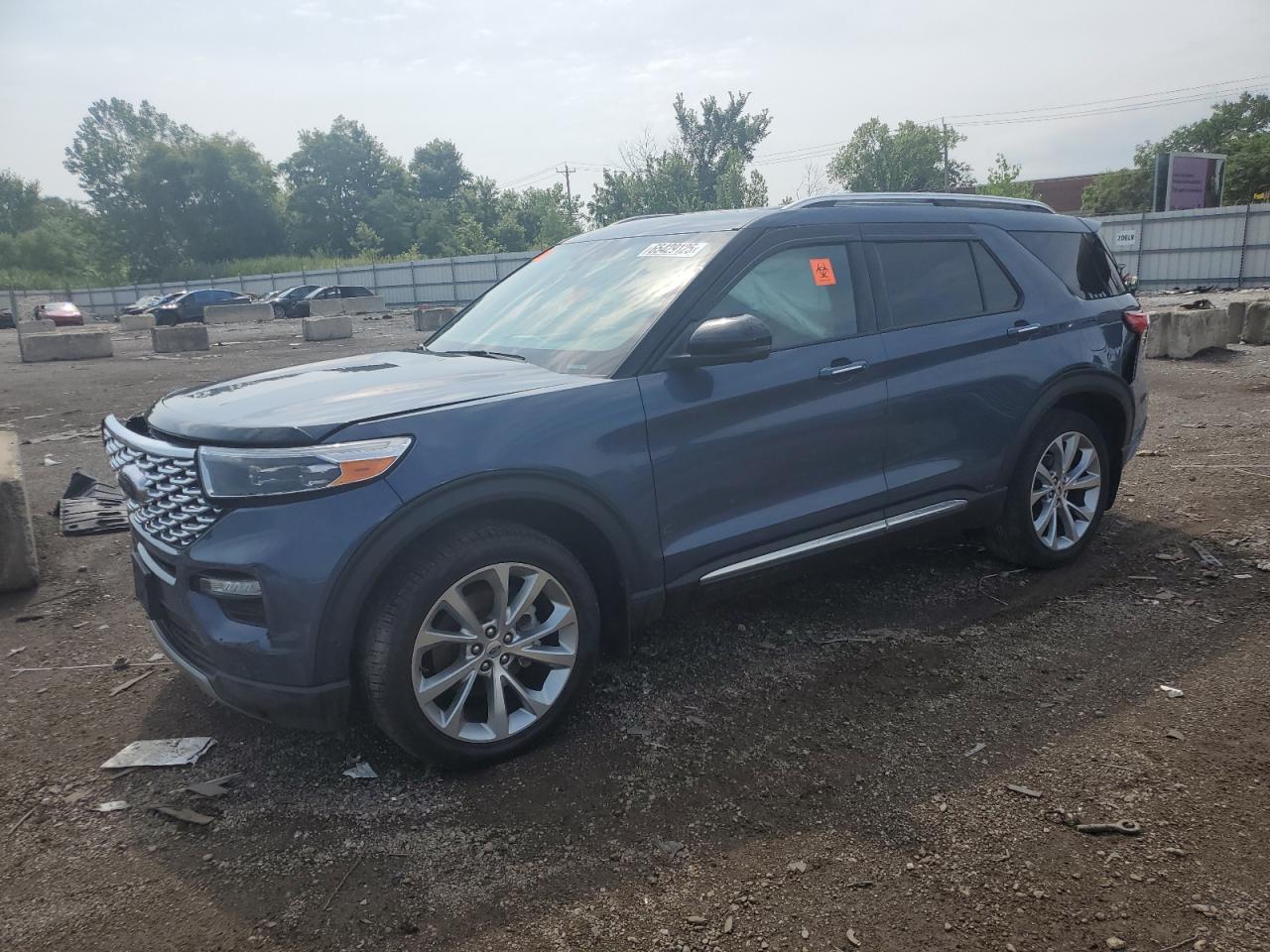 2021 Ford Explorer p PLATINUM