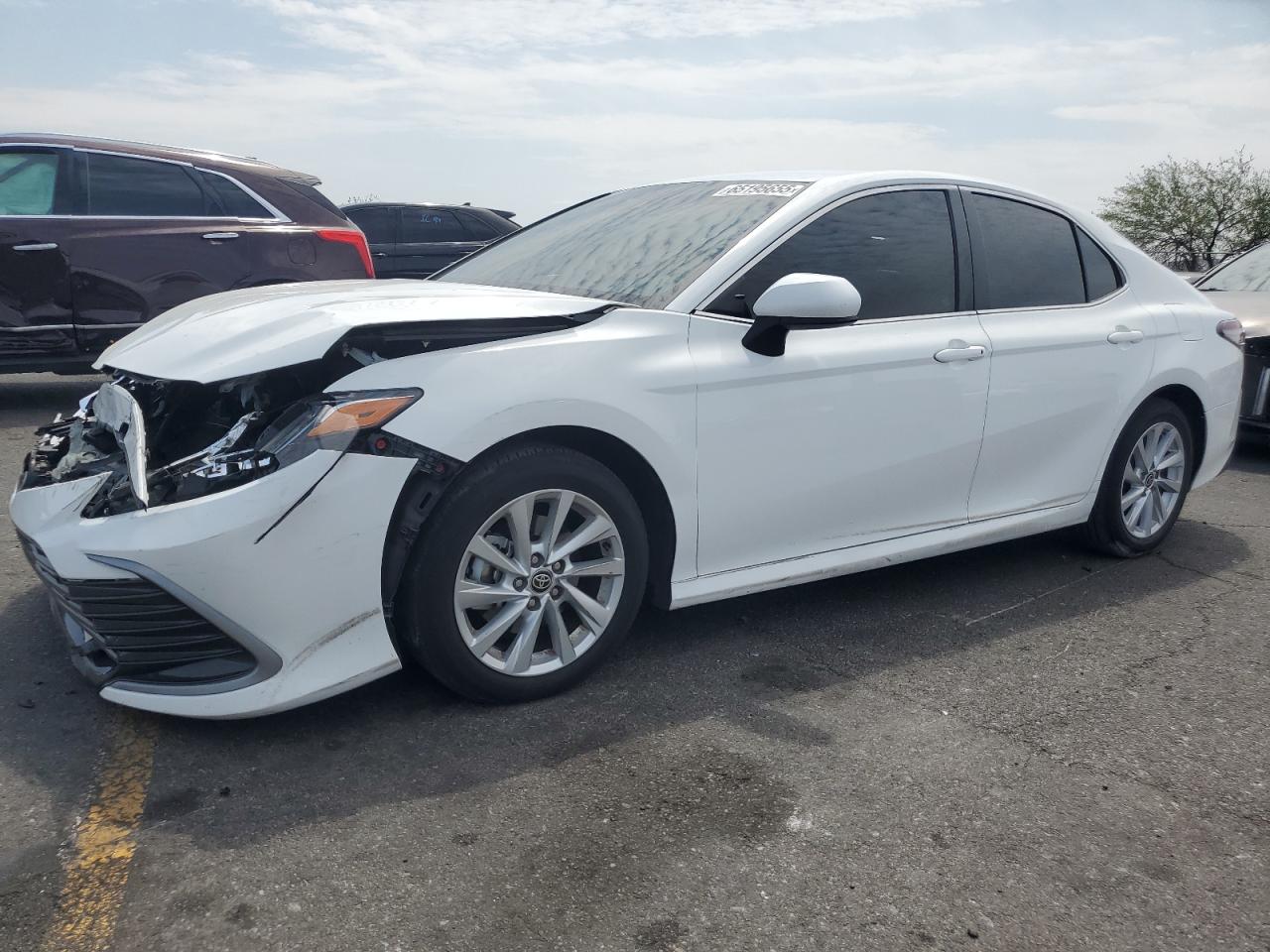 2023 Toyota Camry le LE