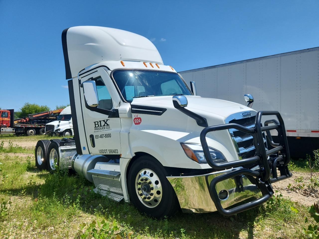 2025 Freightliner Cascadia 1