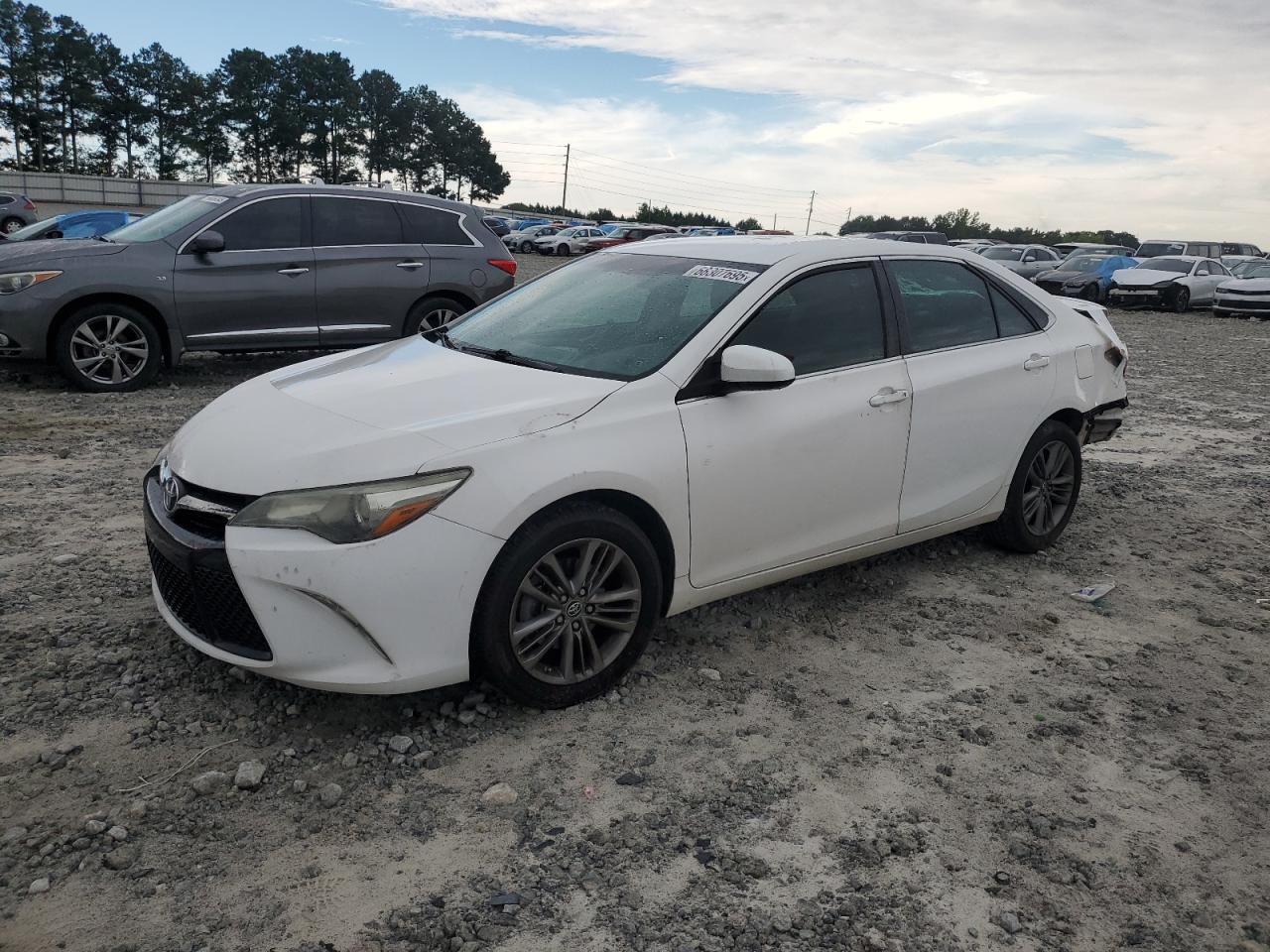 2016 Toyota Camry le LE