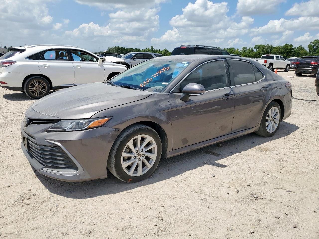 2024 Toyota Camry le LE