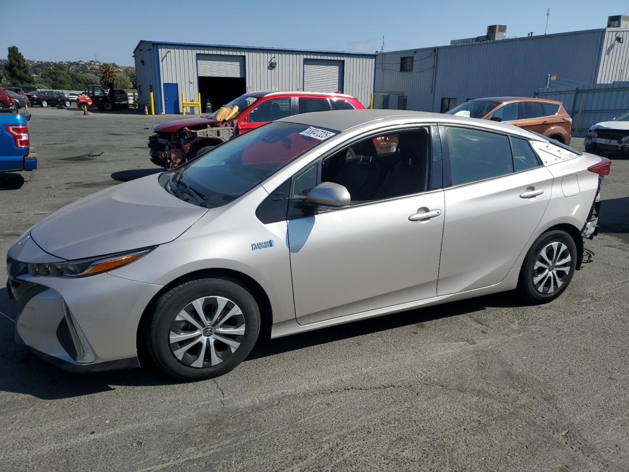 2020 Toyota Prius prim LE
