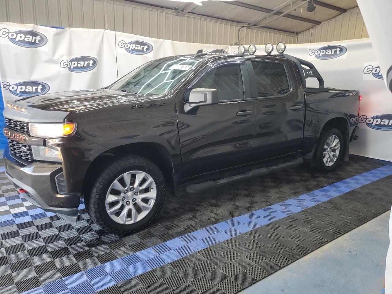 2020 Chevrolet Silverado k1500 custom