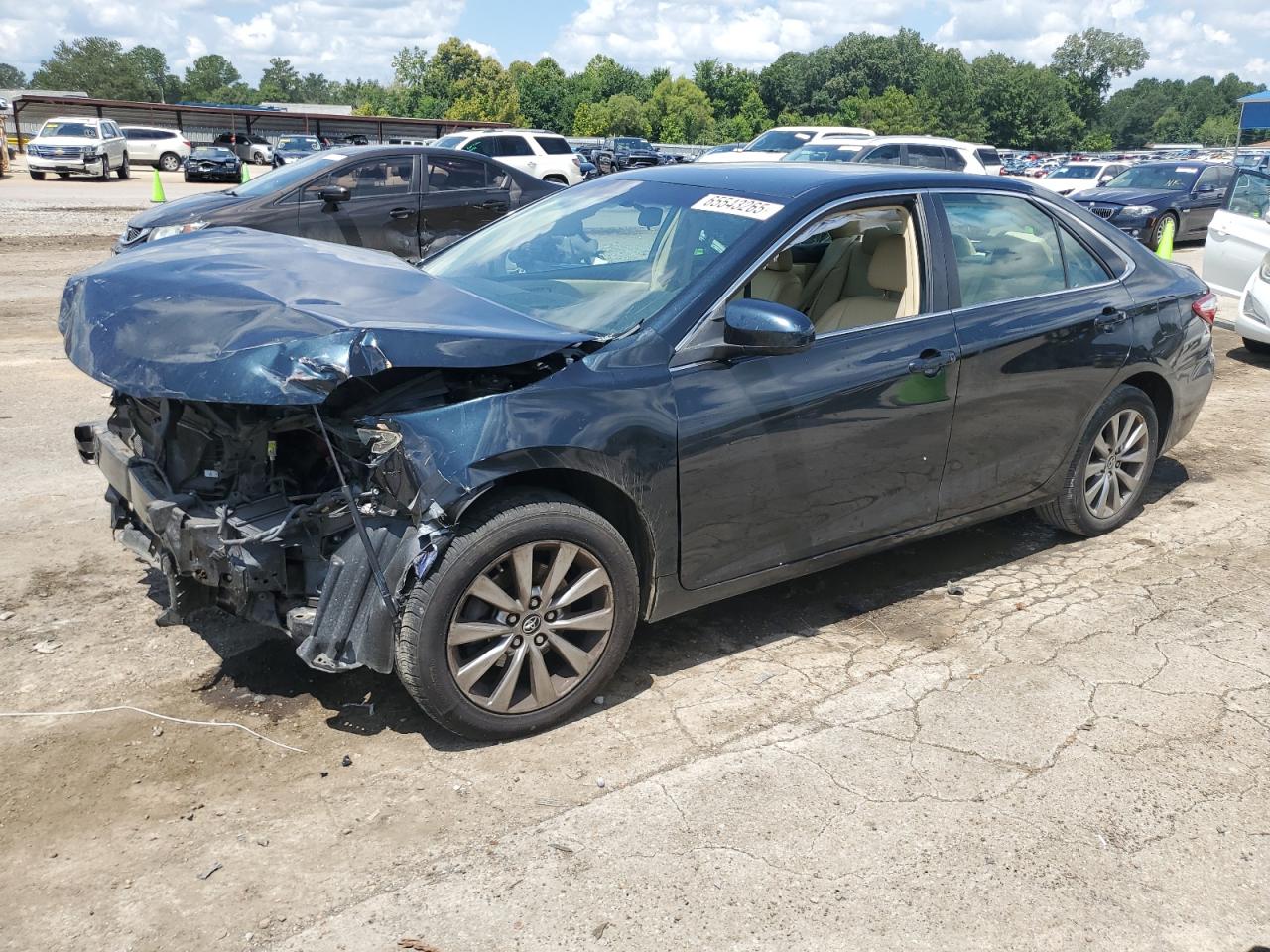 2015 Toyota Camry le LE