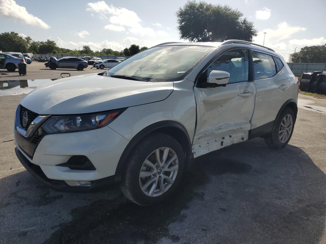 2022 Nissan Rogue spor SV