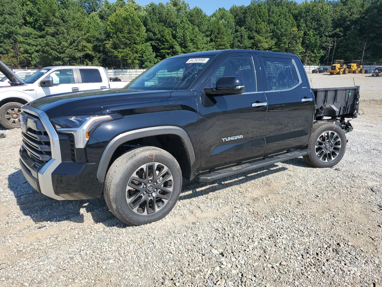 2025 Toyota Tundra cre CREWMAX LIMITED